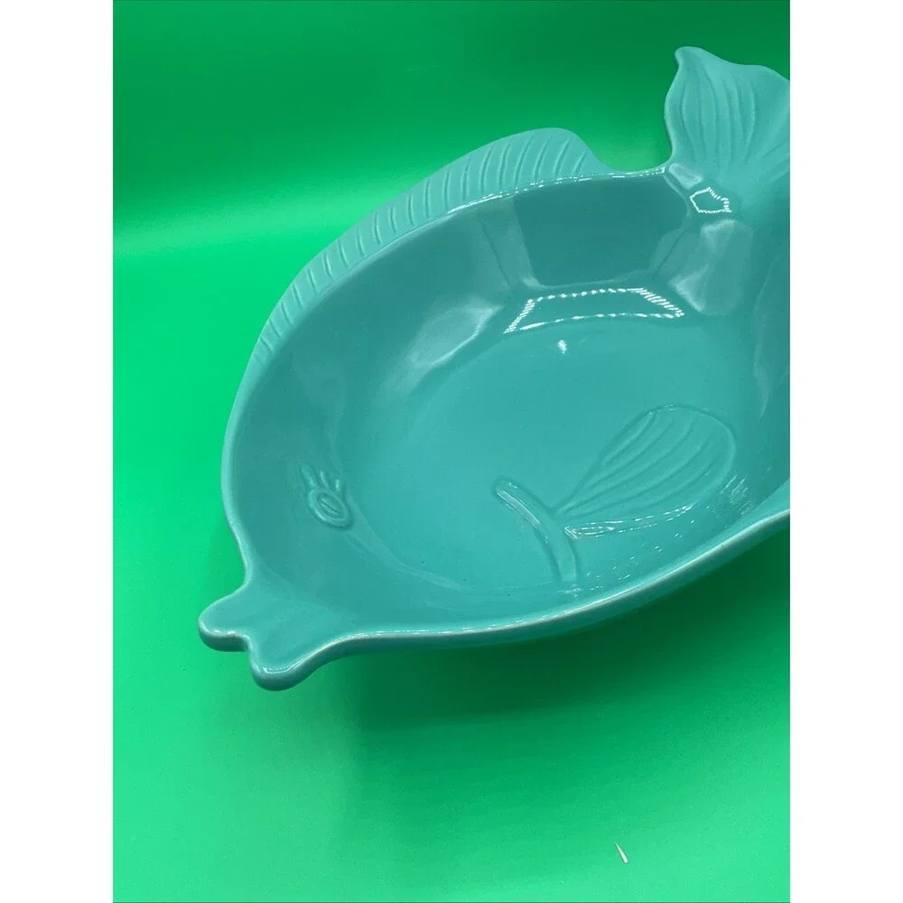 Ceramic Stoneware,TURQUOISE color 14”x 10”x 3.25” Fish Serving Tray,EUC